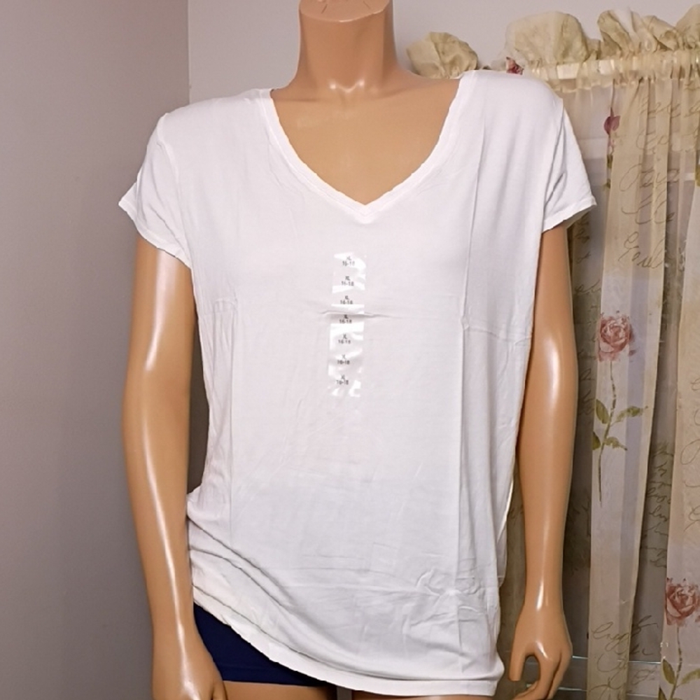 Elegant White V-Neck‎ Short Sleeve Top Size XL